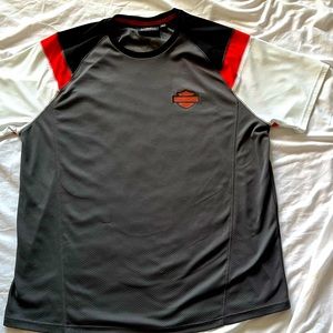 Harley Davidson HD Performance Shirt Men’s XL featuring bars and shield logo